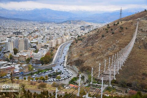 چشم انداز رویایی شهر سنندج در فصل پاییز