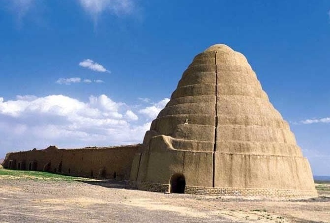 یخدان کوثر گناباد؛ نمادسازگاری با اقلیم