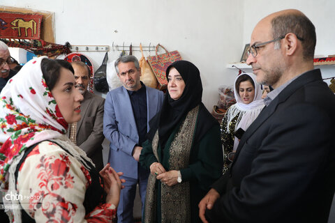 حضور معاون صنایع‌دستی کشور در شهر ملی گلیم عنبران
