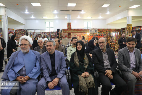 حضور معاون صنایع‌دستی کشور در شهر ملی گلیم عنبران