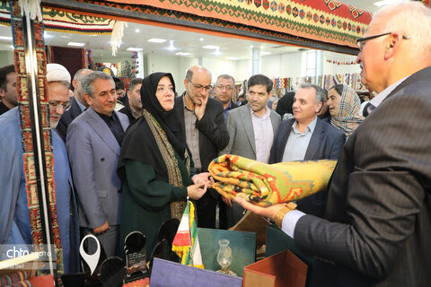 حضور معاون صنایع‌دستی کشور در شهر ملی گلیم عنبران
