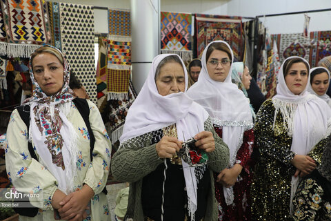 حضور معاون صنایع‌دستی کشور در شهر ملی گلیم عنبران