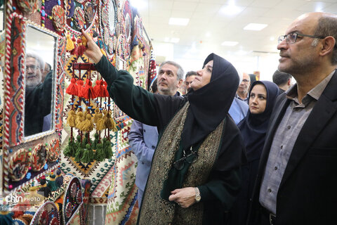 حضور معاون صنایع‌دستی کشور در شهر ملی گلیم عنبران