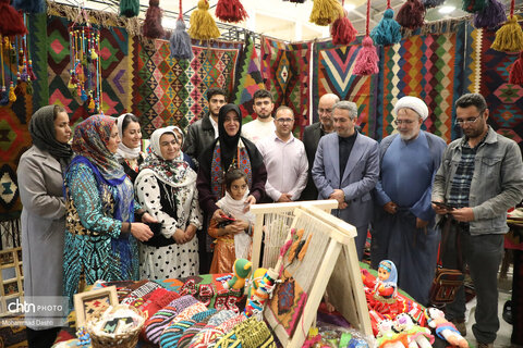 پانزدهمین نمایشگاه ملی صنایع‌دستی و هنرهای سنتی اردبیل آغاز به کار کرد
