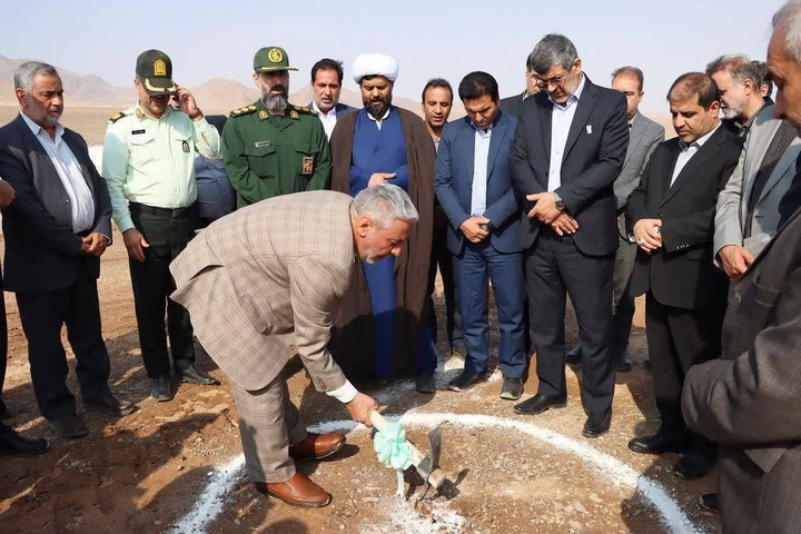 آغاز عملیات اجرایی هتل پنج‌ستاره قصر جهان در بهاباد