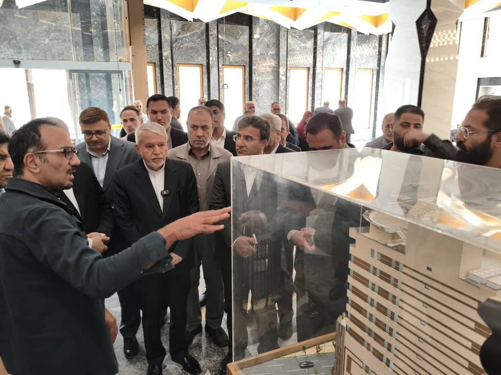 یکروز پر جنبوجوش در پایتخت/ تعامل دولت و بخشخصوصی در میدان عمل/ «تهران» زنده است