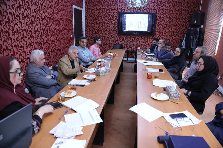 نشست کمیته راهبردی مجموعه‌ میراث جهانی کاخ گلستان با اعضای جدید برگزار شد