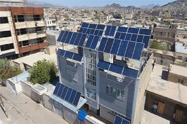 نصب پنل‌های خورشیدی بومی در ادارات دولتی/ افزایش سهم برق تجدیدپذیر دستگاه‌ها از ۲۰ به ۴۰ درصد