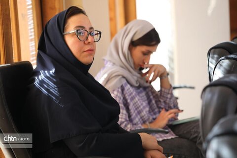 پنجمین نشست جایزه ققنوس ایران فرهنگی/ نقد و بررسی خانه نظامیه