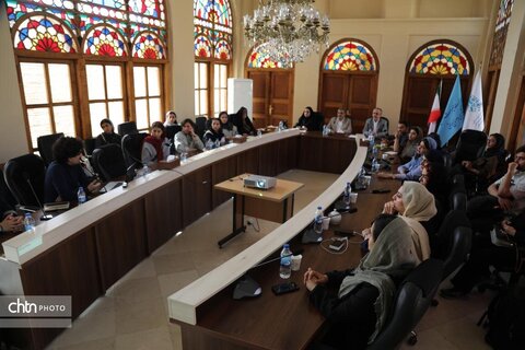 پنجمین نشست جایزه ققنوس ایران فرهنگی/ نقد و بررسی خانه نظامیه