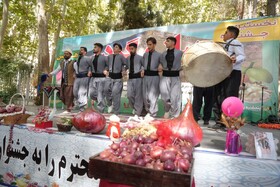 جشن بزرگ هرسینی‌ها برای پیاز و گردو