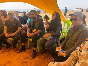 برگزاری همایش جت‌اسکی‌سواران در بندرعباس به مناسبت هفته تربیت‌بدنی