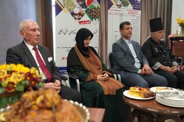 جشنواره‌ها، برند گردشگری و فرهنگی هر شهر هستند 