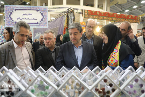 بازدید استاندار اردبیل از پانزدهمین نمایشگاه ملی صنایع‌دستی اردبیل
