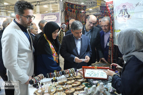 بازدید استاندار اردبیل از پانزدهمین نمایشگاه ملی صنایع‌دستی اردبیل
