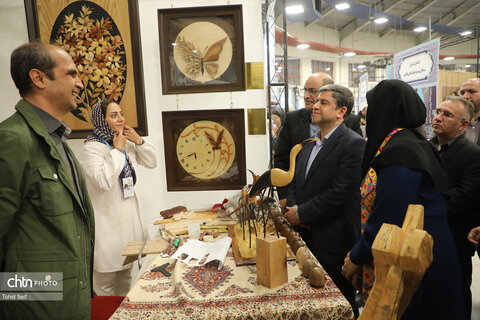 بازدید استاندار اردبیل از پانزدهمین نمایشگاه ملی صنایع‌دستی اردبیل