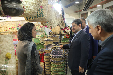 بازدید استاندار اردبیل از پانزدهمین نمایشگاه ملی صنایع‌دستی اردبیل