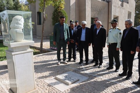 زبان فارسی، ستون فقرات هویت فرهنگی و ملی ایرانیان است/ طرح جامع «توس» با نگاه ملی و بلندمدت دنبال می‌شود