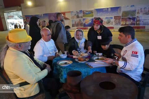 غذاهای محلی ارومیه در یک نمایشگاه رنگارنگ