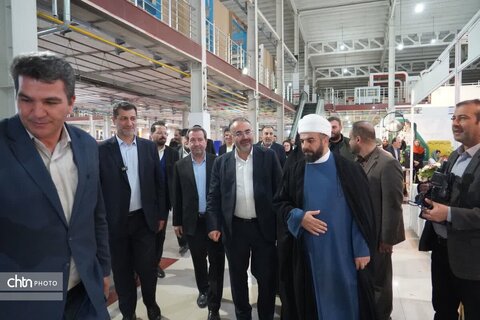 غذاهای محلی ارومیه در یک نمایشگاه رنگارنگ