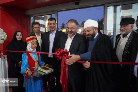 غذاهای محلی ارومیه در یک نمایشگاه رنگارنگ