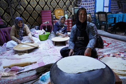 غذاهای محلی ارومیه در یک نمایشگاه رنگارنگ