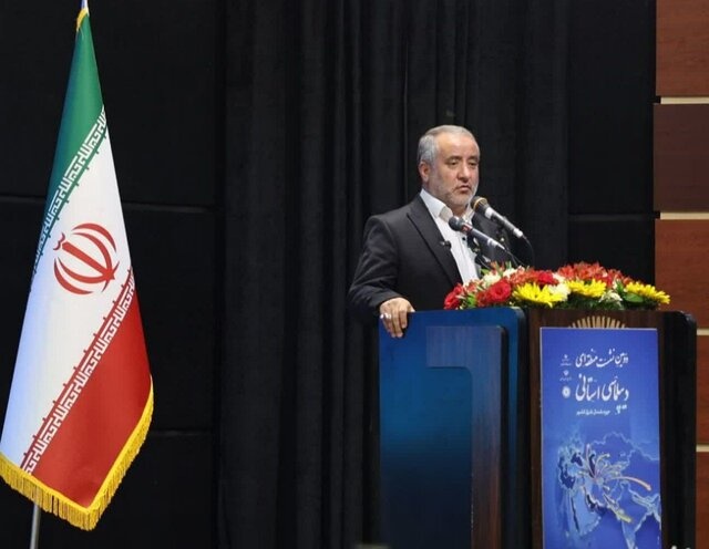 تکمیل خط راه آهن شرق در پایداری امنیت و توسعه اقتصادی شرق کشور مؤثر است