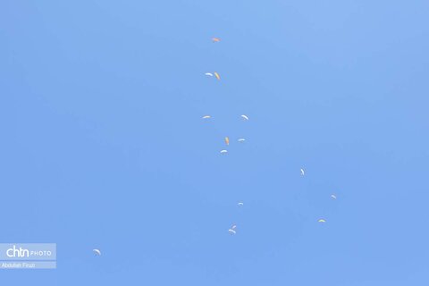 پاراگلایدینگ