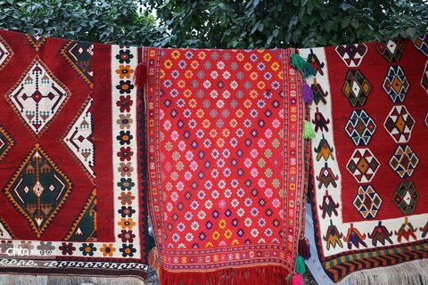 جشنواره انار بیشاپور