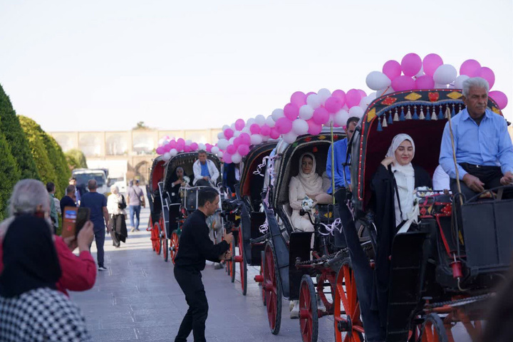 عالی‌قاپوی اصفهان میزبان آیین ازدواج دانشجویی