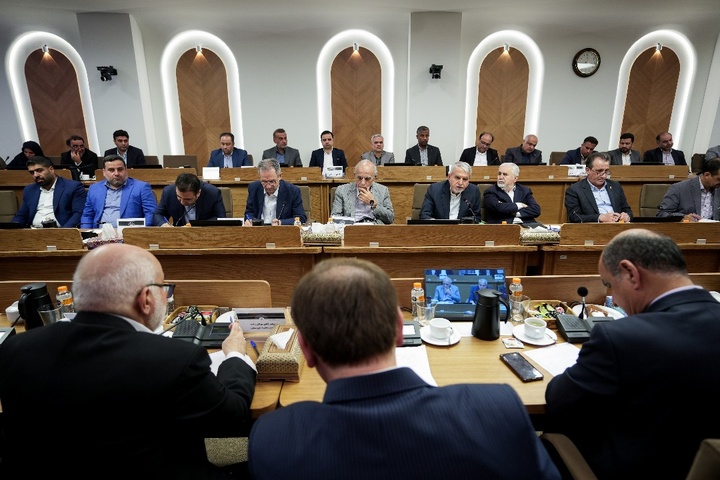 نگاه ملی، کلید بهره‌برداری از ظرفیت‌های بی‌نظیر دریا و ساحل/ مسیر توسعه گردشگری دریایی با هم‌افزایی، نهادسازی و تسهیلگری هموار می‌شود