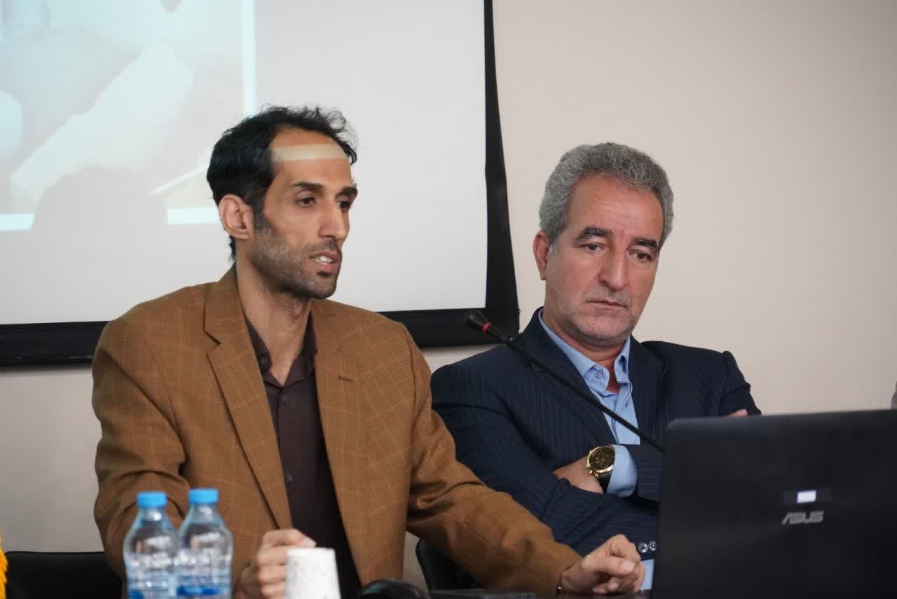 پنل تخصصی «گردشگری فرهنگی و تاریخی همدان» برگزار شد