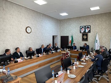 جلسه بررسی مالیات گردشگری آذربایجان‌شرقی برگزار شد/ اجماع صنف گردشگری استان بر اصلاح ضرایب مالیاتی