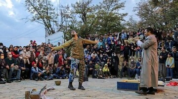 فرماندار مریوان: جشنواره تئاتر خیابانی مریوان محرک توسعه گردشگری کردستان است/لزوم تدوین طرح ویژه گردشگری برای مریوان