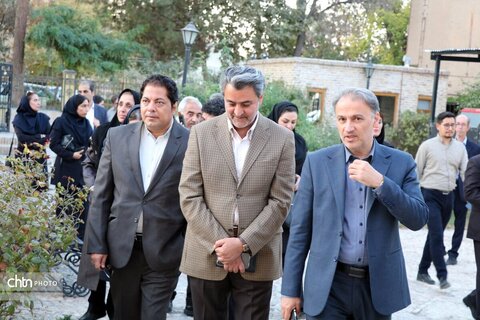 بازدید فعالان گردشگری، هتل‌داری و رسانه‌های خراسان رضوی از عمارت تاریخی مفخم بجنورد