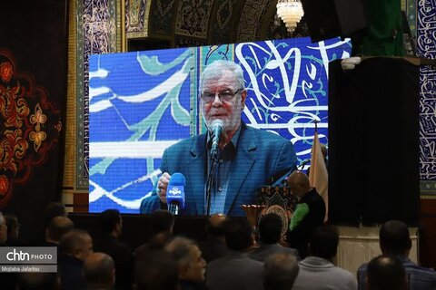 نمایشگاه صنایع دستی در مراسم کنگره ملی سراسری شهدای اصناف، بازاریان و فعالان اقتصادی استان زنجان و شهدای نانوا در حسينه اعظم زنجان