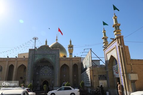 نمایشگاه صنایع دستی در مراسم کنگره ملی سراسری شهدای اصناف، بازاریان و فعالان اقتصادی استان زنجان و شهدای نانوا در حسينه اعظم زنجان