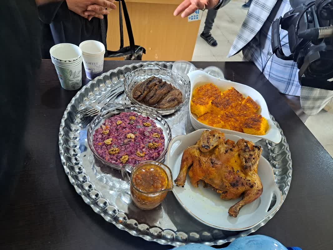 جشنواره غذاهای بومی محلی کبودراهنگ برگزار شد