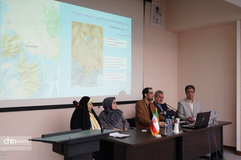 پنل تخصصی «گردشگری فرهنگی و تاریخی همدان» برگزار شد