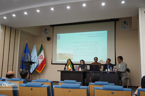 پنل تخصصی «گردشگری فرهنگی و تاریخی همدان» برگزار شد