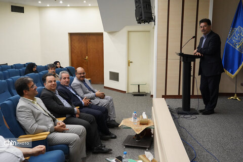 پنل تخصصی «گردشگری فرهنگی و تاریخی همدان» برگزار شد