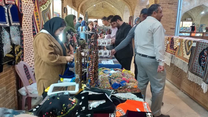 برگزاری نمایشگاه صنایع‌دستی و محصولات قرآنی زمینه‌ساز هم‌افزایی فرهنگ و هنر ایرانی-اسلامی است