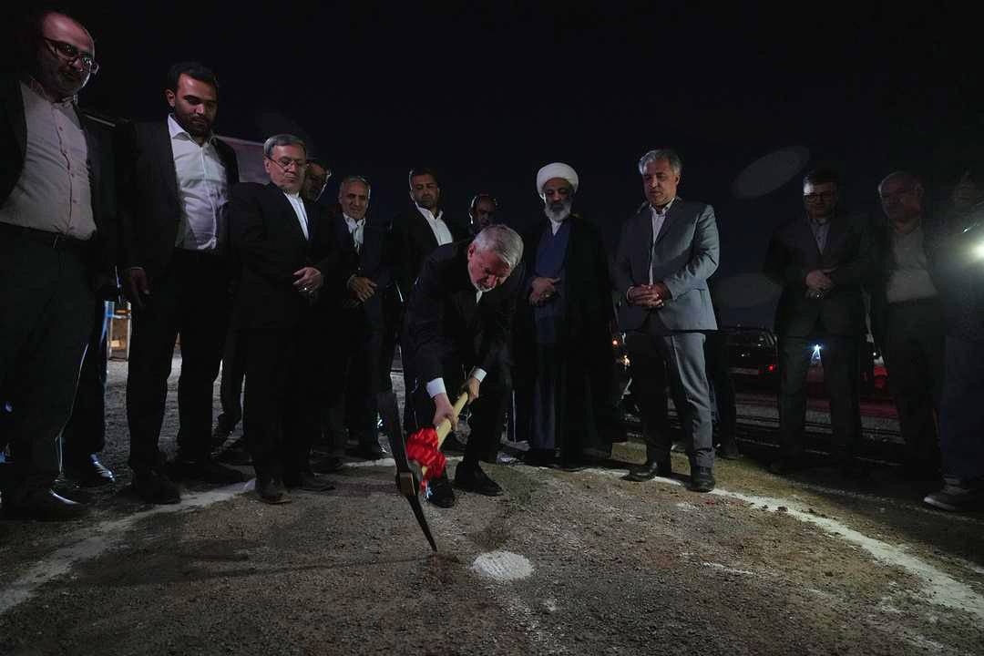 وقتی نسیم «رباط‌کریم و پرند»، تاریخ را زمزمه می‌کند/ تقاطع هنر و زندگی در فرهنگسرای بهشت/ بوی خاک، عطر گل و صدای زندگی