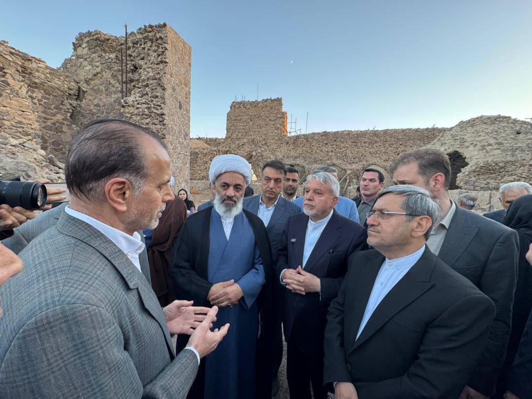 وقتی نسیم «رباط‌کریم و پرند»، تاریخ را زمزمه می‌کند/ تقاطع هنر و زندگی در فرهنگسرای بهشت/ بوی خاک، عطر گل و صدای زندگی