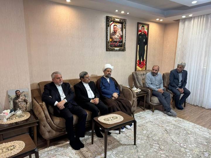 وقتی نسیم «رباط‌کریم و پرند»، تاریخ را زمزمه می‌کند/ تقاطع هنر و زندگی در فرهنگسرای بهشت/ بوی خاک، عطر گل و صدای زندگی