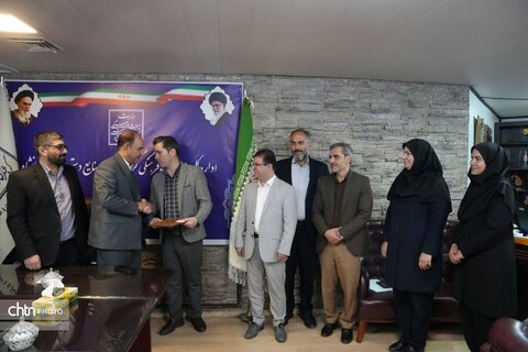 تقدیر مدیرکل میراث‌فرهنگی استان کرمانشاه از علی فلاحی، کارمند نمونه جشنواره شهید رجایی