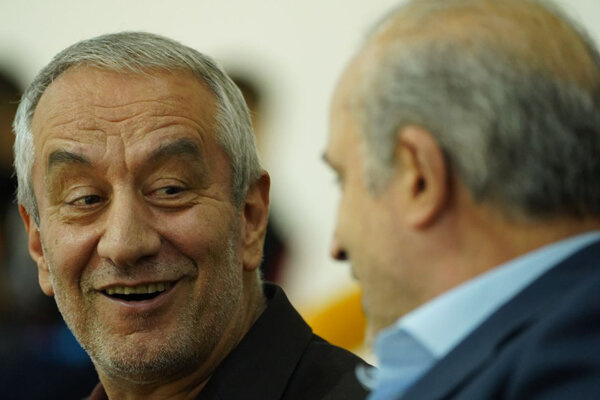 نایین خاستگاه هویت من است/ هنر کوزه‌گری نایین، آیینه‌ای از روح ایرانی است