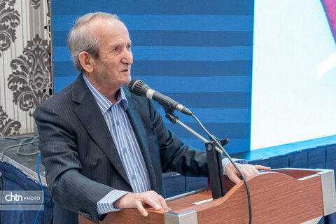 نشست هم اندیشی روسای انجمن‌های دفاتر خدمات گردشگری کشور در همدان