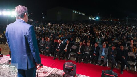 جشنواره انار و پسته تفت با استقبال پرشور مردم به کار خود پایان داد