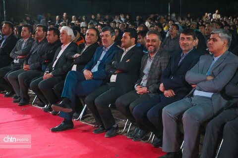 جشنواره انار و پسته تفت با استقبال پرشور مردم به کار خود پایان داد